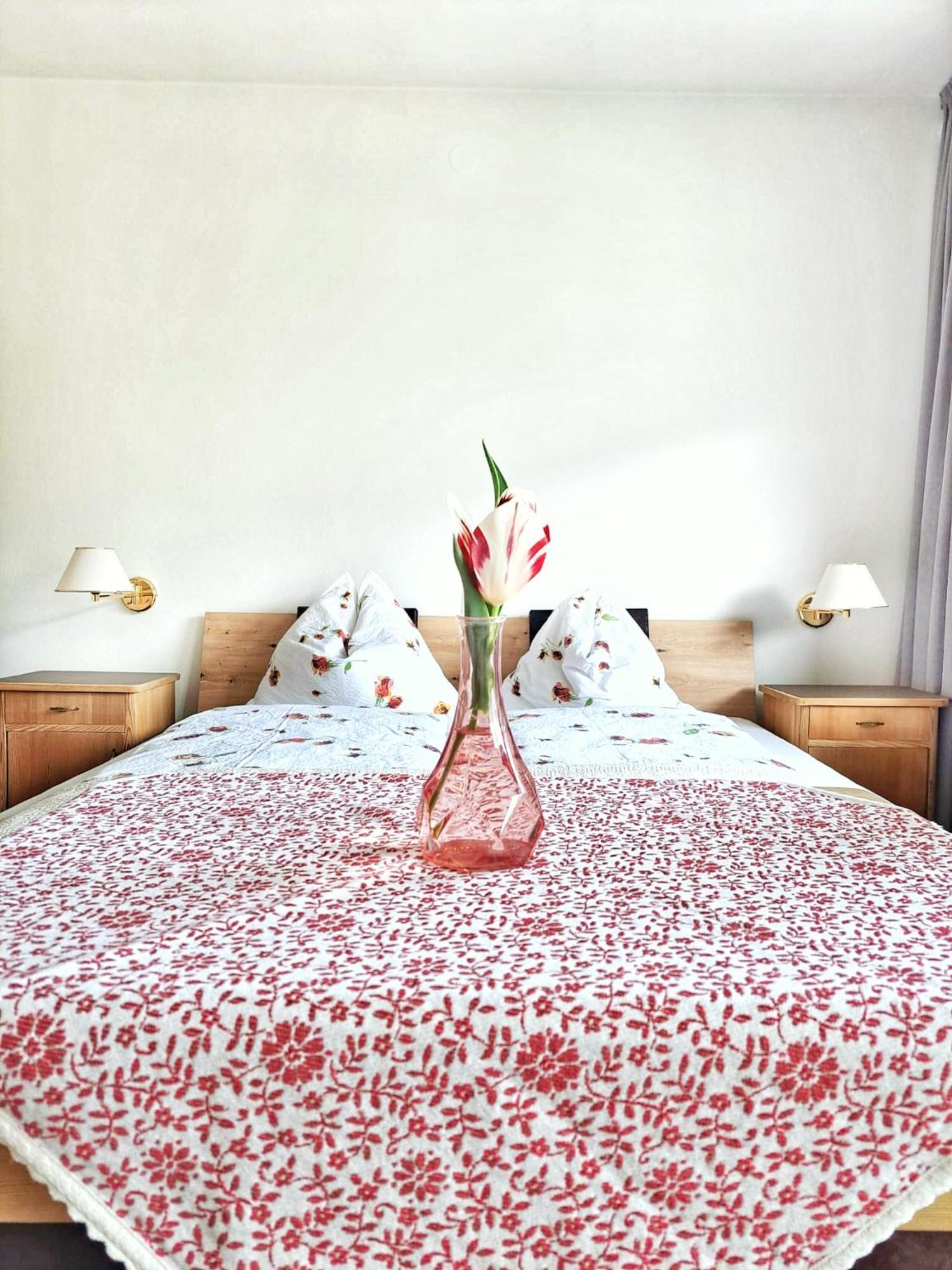 Doppelzimmer mit Balkon